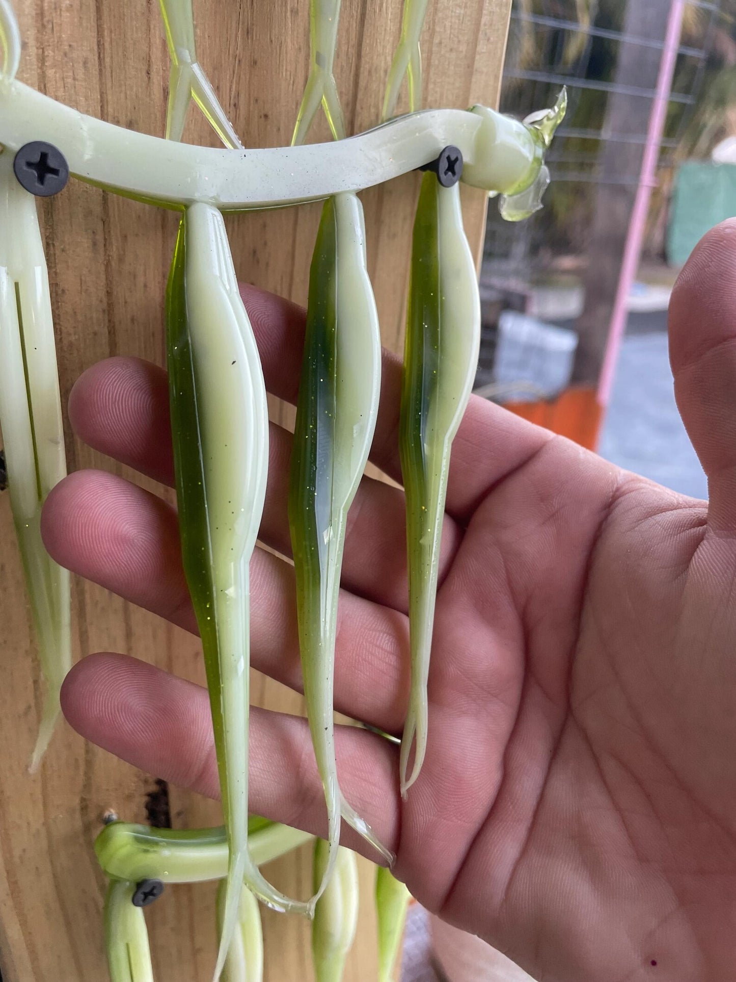 5" Fluke-Emerald Bone (6-Pack)